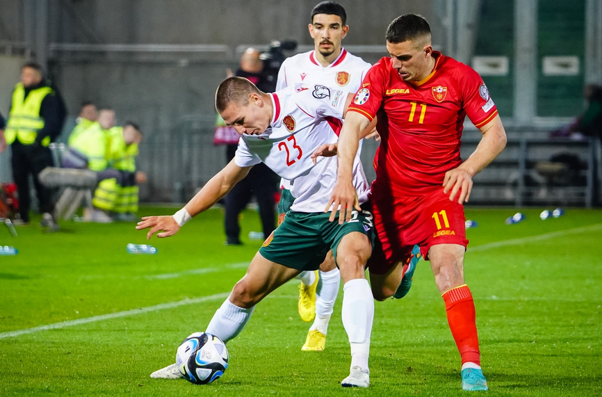 Националният отбор на България по футбол гостува на Черна гора