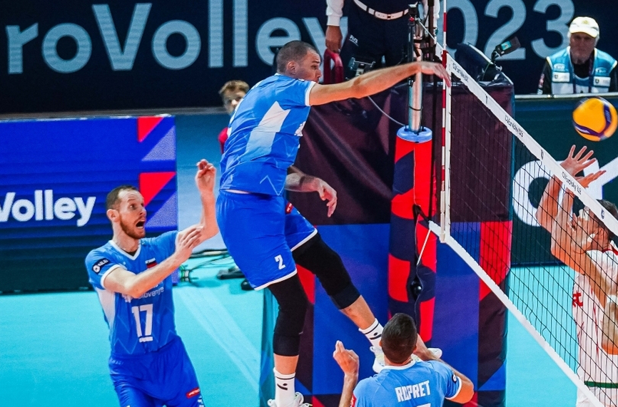 Словения се класира за полуфиналите на Европейското първенство по волейбол