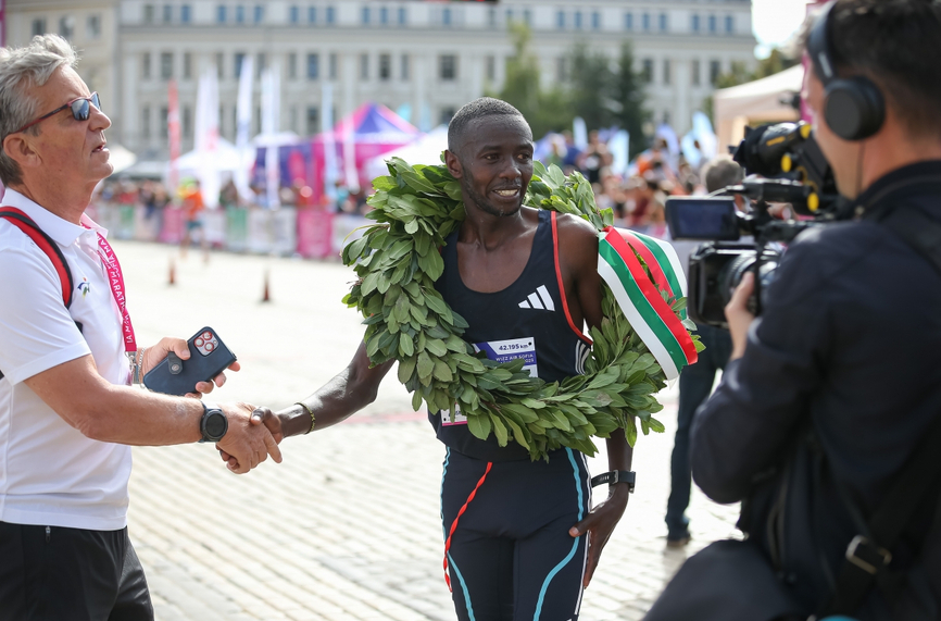 Снимка: Кенийци спечелиха маратона на София