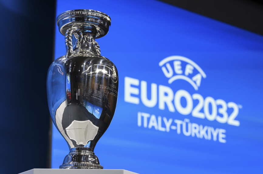 УЕФА е избрала пътя на стабилност с решението да даде