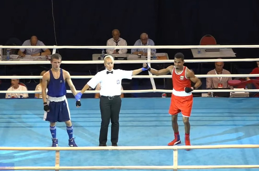 Българският боксов национал Хавиер Ибанес записа втора категорична победа на