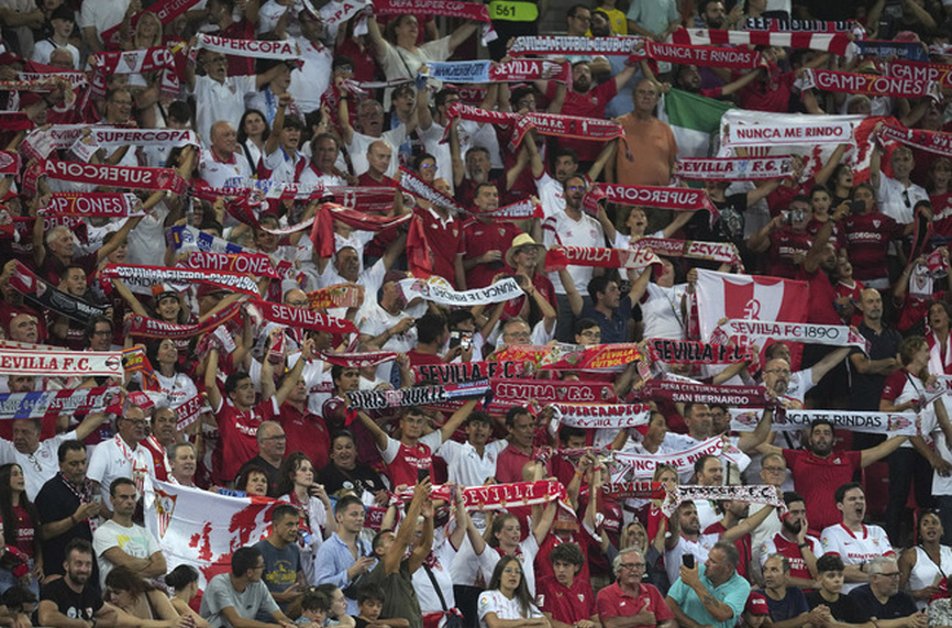 Испанският футболен клуб Севиля наказа сурово привърженик на отбора който