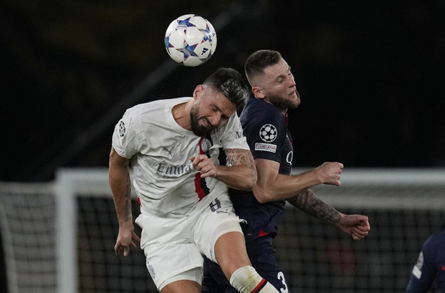 Нападателят на Милан Оливие Жиру коментира поражението в мача от