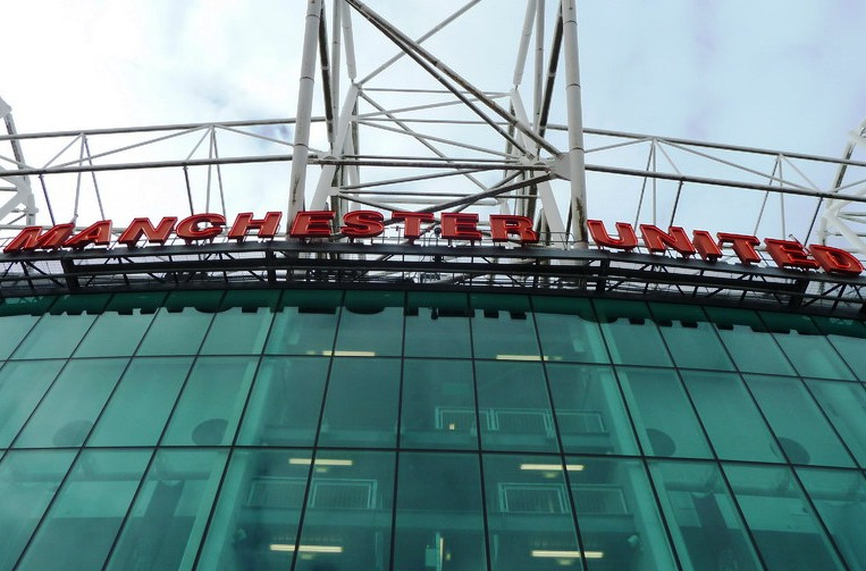Английският футболен клуб Манчестър Юнайтед обяви прогноза за по-високи приходи