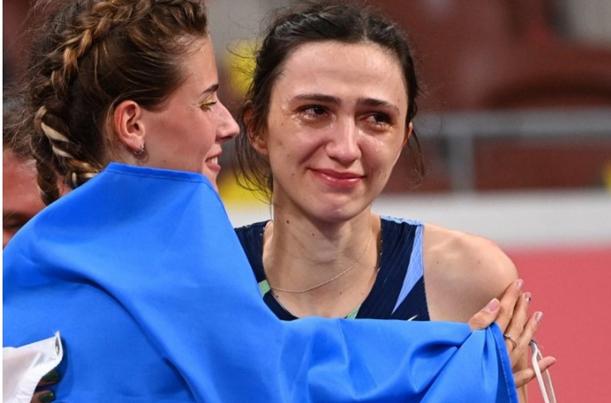 Снимка: Рускиня иска прошка от украинска конкурентка