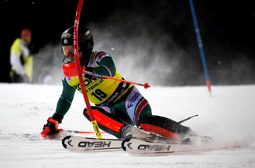 Най добрият български скиор алпиец Алберт Попов завърши първия манш на слалома в