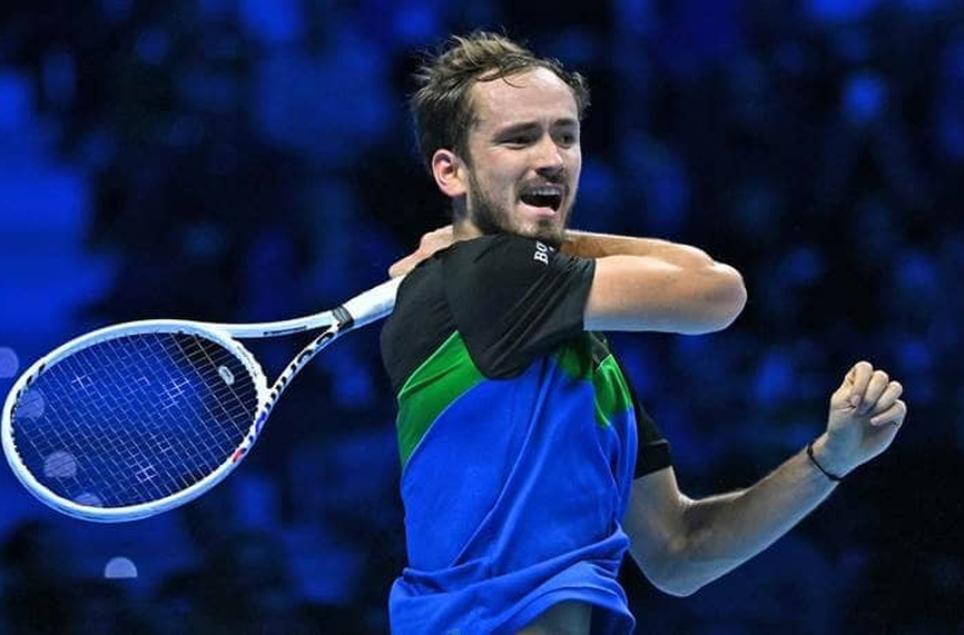 Даниил Медведев достигна до полуфиналите на турнира на 8 те най добри
