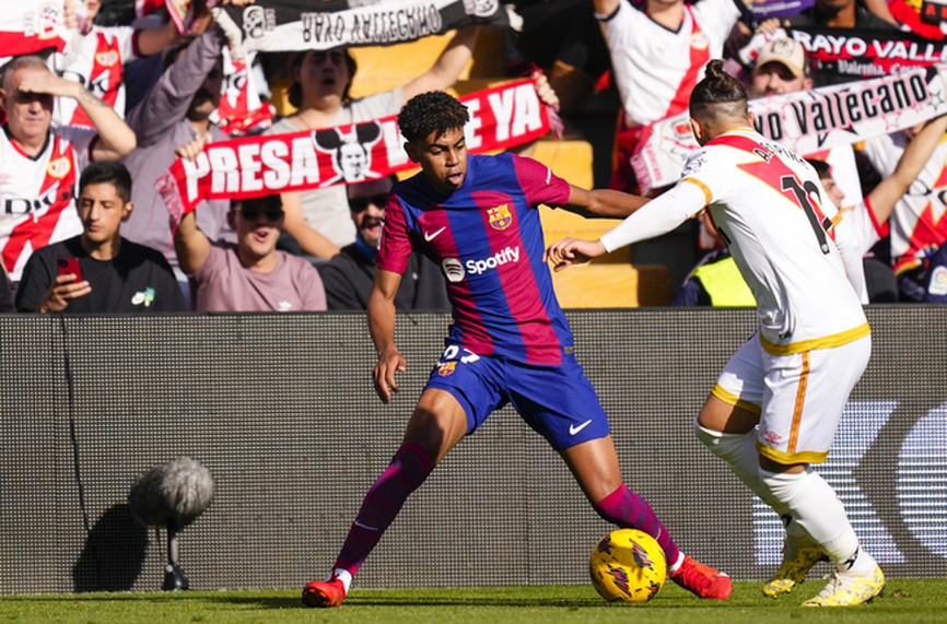 Крилото на Барселона Ламин Ямал заяви че може един ден