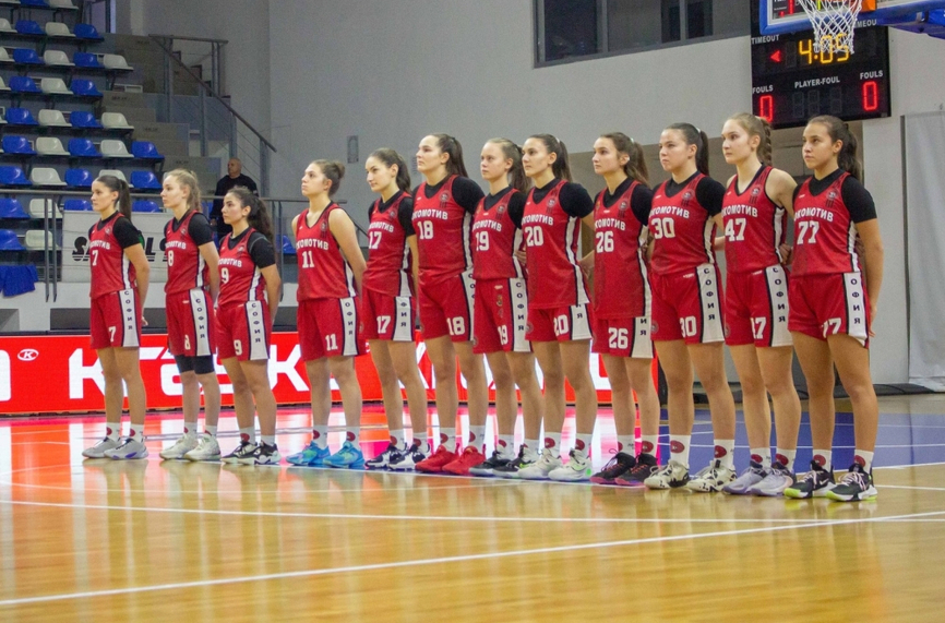 Баскетболистките на Локо (Сф) с важна победа, удариха Академик в Пловдив