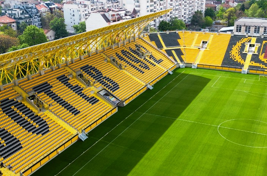 Двата стадиона в Пловдив ще бъдат напълно довършени, обеща Бойко Борисов