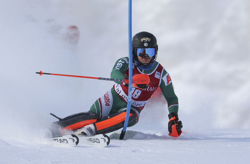 Най-добрият български скиор алпиец Алберт Попов направи едно отлично каране