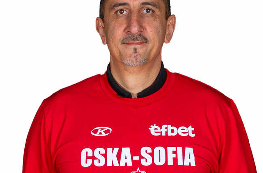 Георги Давидов напусна баскетболния ЦСКА, става треньор в Германия