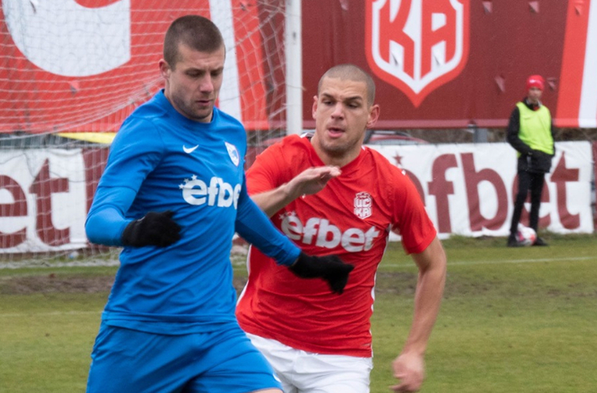 Основен играч на Спартак Вaрна е аут за два мача