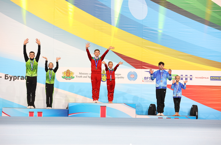 14 златни медала за България от "Акро Къп Бургас" 2024
