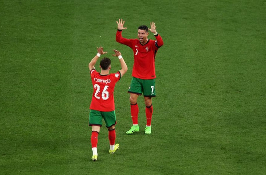 Резерва спаси Португалия в 92-ата минута (ВИДЕО)