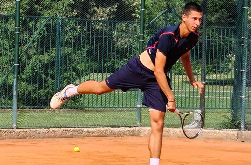 8 българи се класираха за четъртфиналите на тенис турнир в Добрич