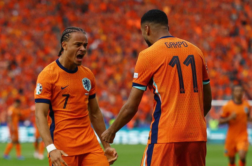 Нидерландия гони 5-и пореден успех над Румъния
