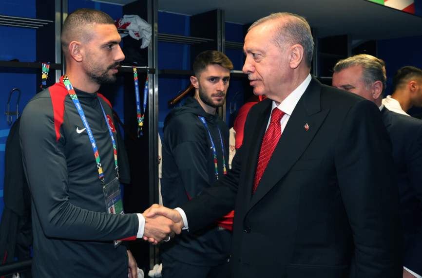 Ердоган нападна УЕФА: Наказанието на Демирал беше политическо