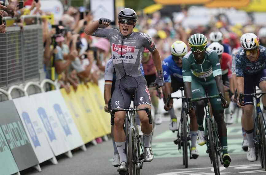 Първа етапна победа за Яспер Филипсен на "Тур дьо Франс"