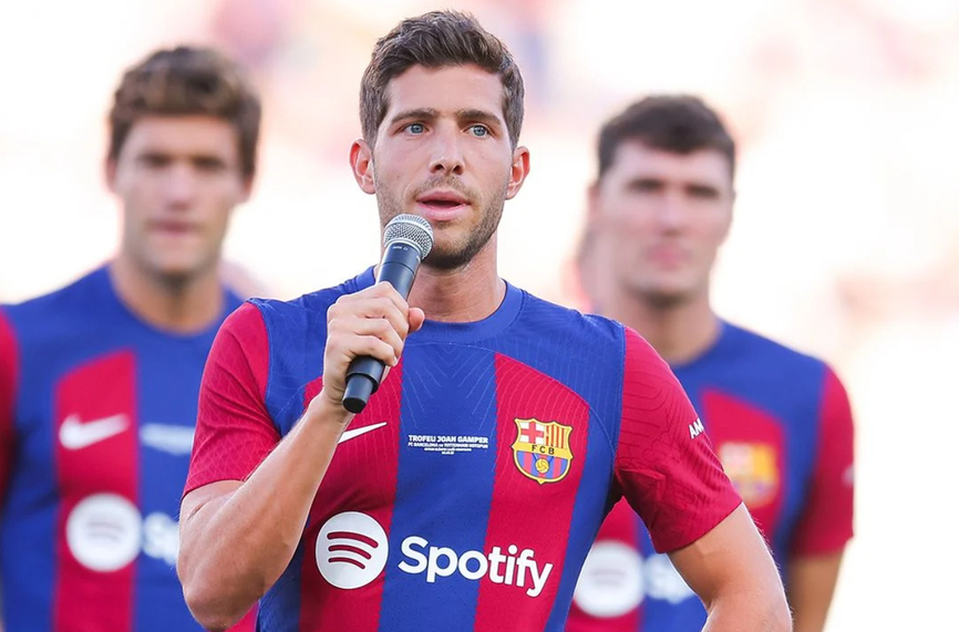 Бивш капитан на Барселона иска да играе във Висшата лига